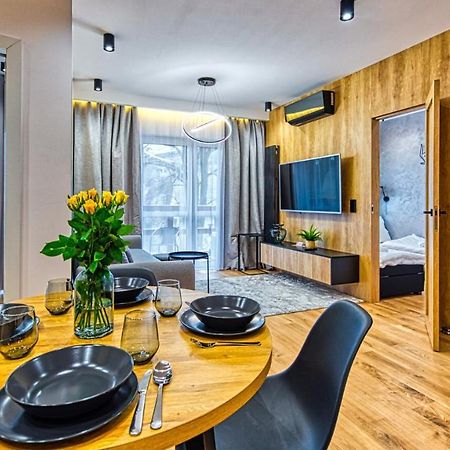 Apartament Wood Lux - 5D Apartamenty Świeradów-Zdrój エクステリア 写真