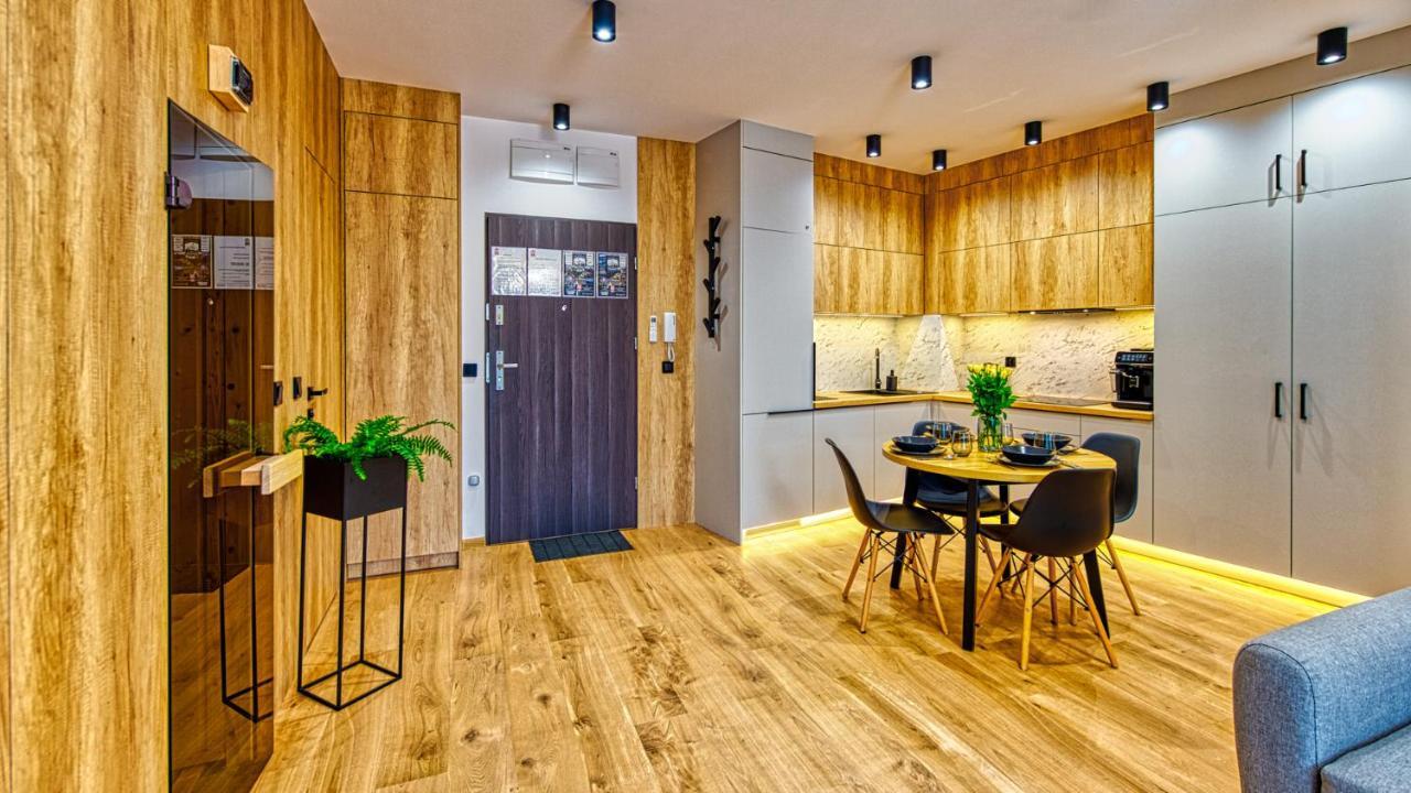Apartament Wood Lux - 5D Apartamenty Świeradów-Zdrój エクステリア 写真