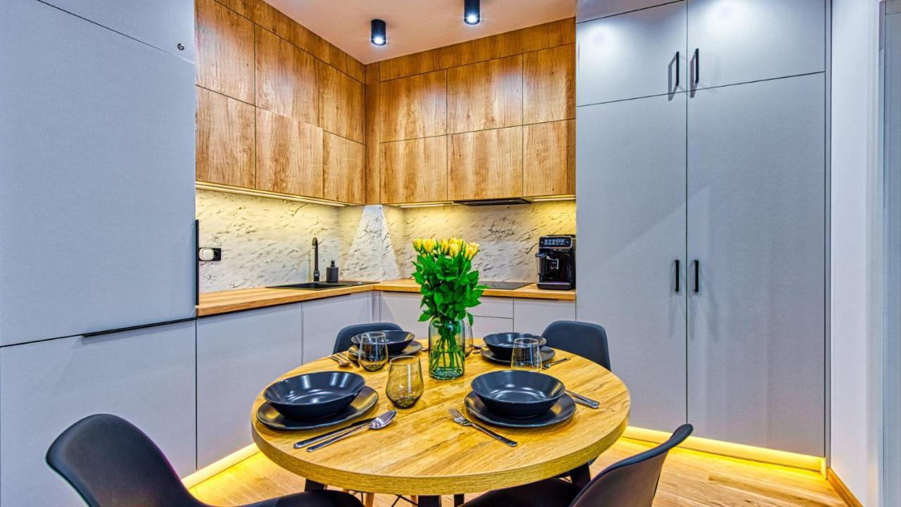 Apartament Wood Lux - 5D Apartamenty Świeradów-Zdrój エクステリア 写真